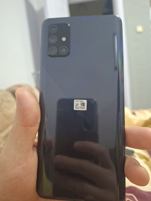 Телефон Samsung a71