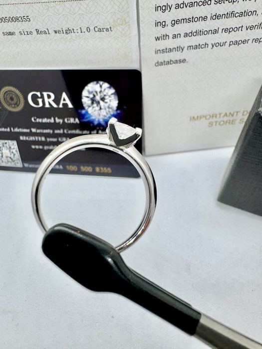 Сребърен пръстен с мойсанит (Диамант) 1 карат