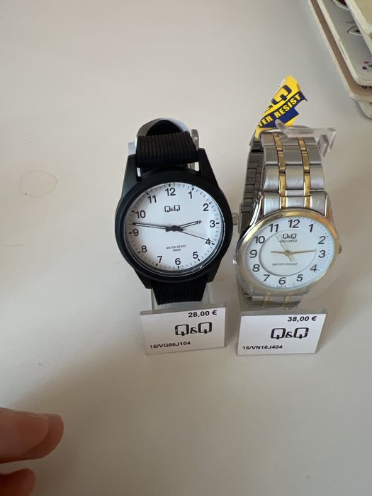 Vand ceasuri barbatesti noi cu eticheta