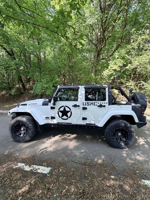 Jeep Wrangler Sahara