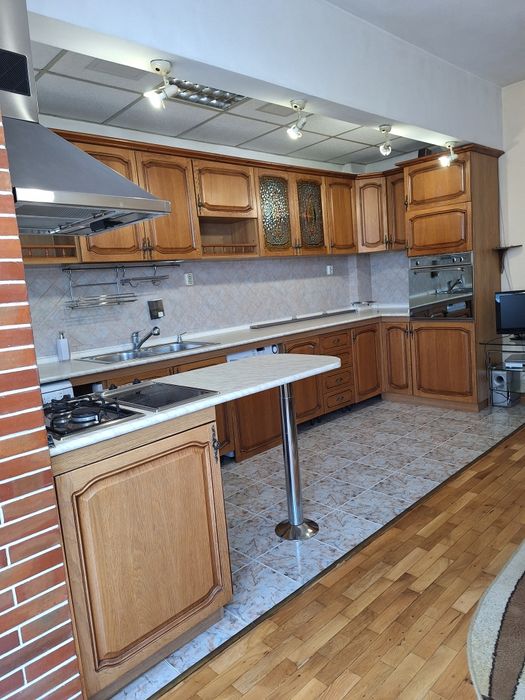 Дава се под наем Тристаен апартамент в Варна, Спортна зала - 85 кв.м за 700 € - Снимка #3