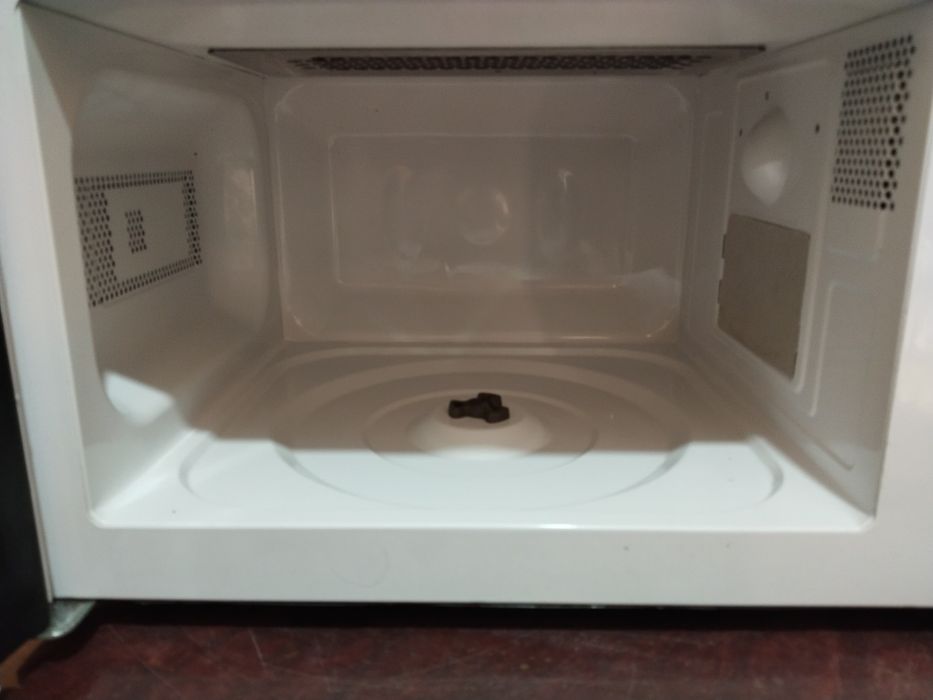 Микроволновка рабочий