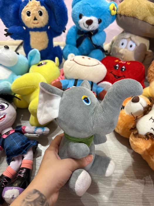 12 плюшени играчки