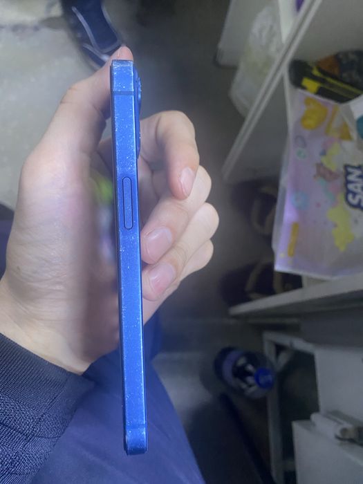 Продам iphone 13 128 gb все работает