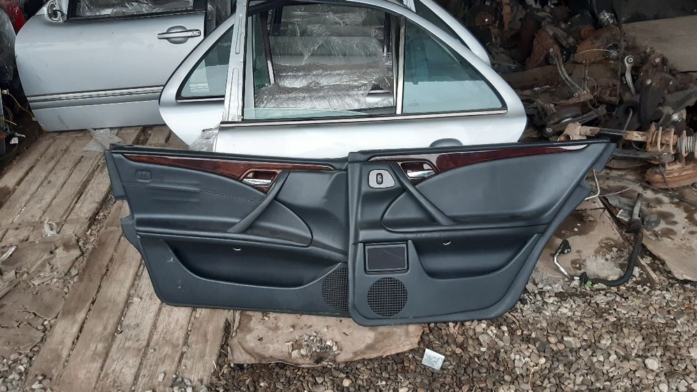 Мерседес 210 210