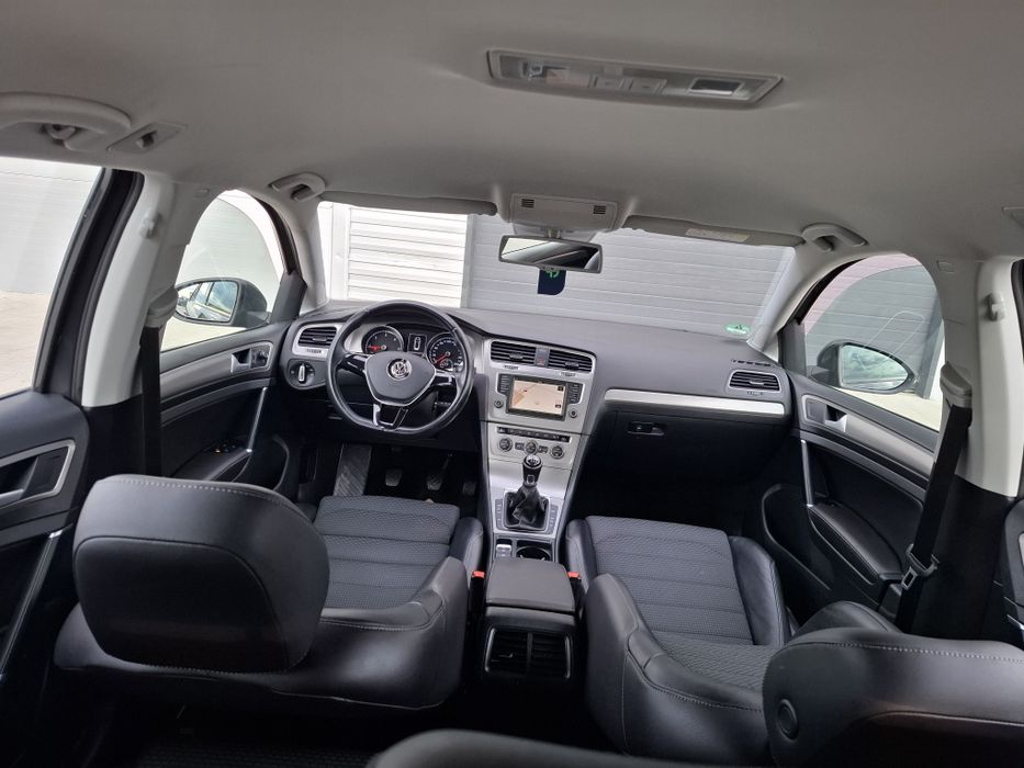 VW Golf 7/2015/2.0 Diesel/Navigatie/Xenon/Masaj in Scaune/ Scaune Sport+Piele/Germania/Euro 6/Zoll
