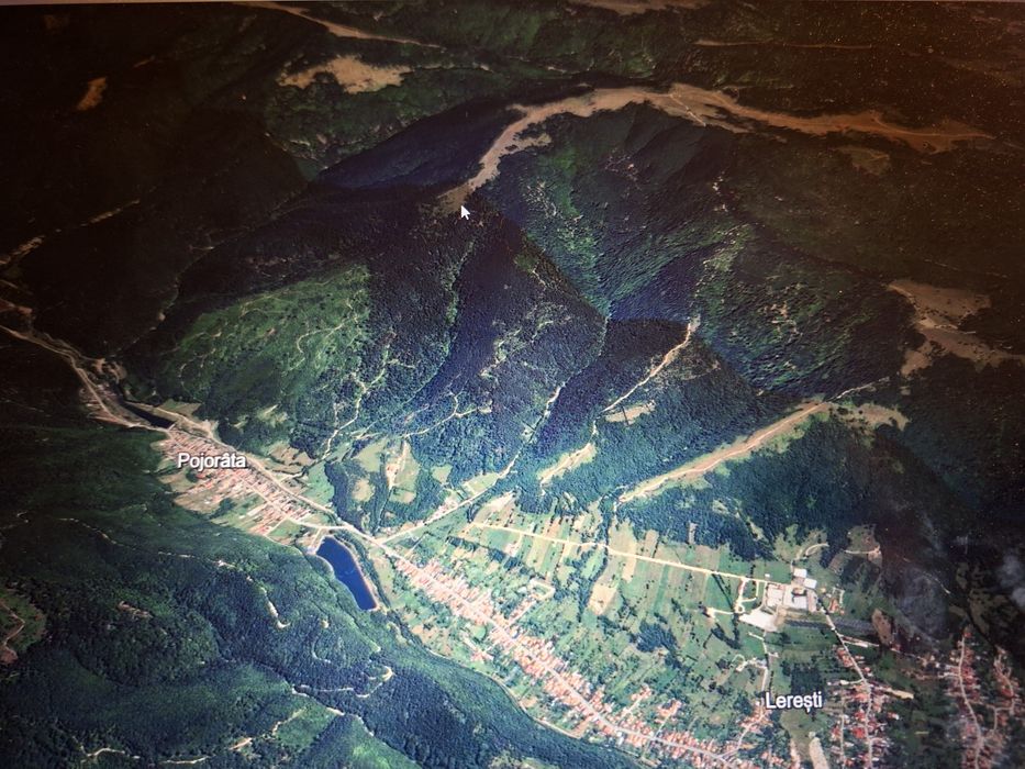 Teren izolat munte Leresti, Arges