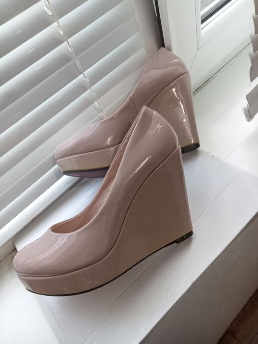 Босоножки каблук