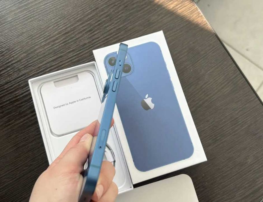 продам iPhone 13 128gb