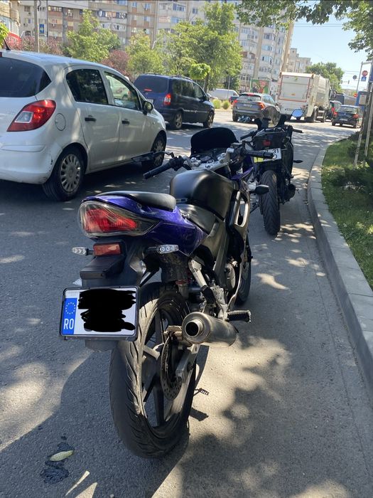 Vând honda cbr 125r jc34