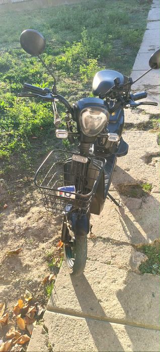 Vand scuter electric