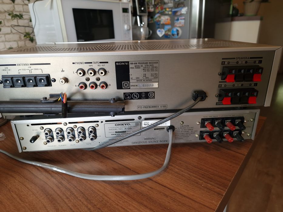 Sony STR 242L amplituner si Onkyo A-05 amplificator