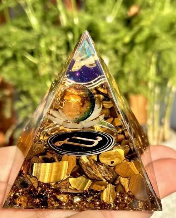 Талисман пирамида за всяка зодия - Овен, Телец, Рак, Риби, Скорпион