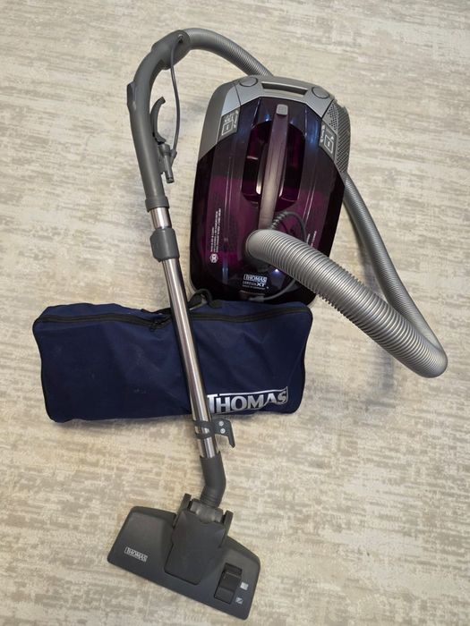 Продается моющий пылесос Thomas в хорошем состоянии