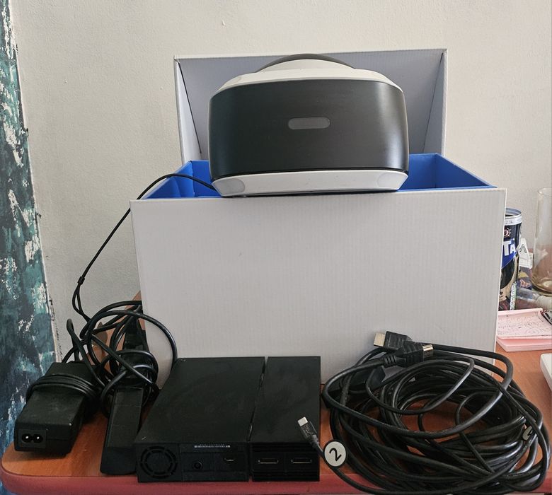 PlayStation VR (PSVR) комплект – работещ, с кутия