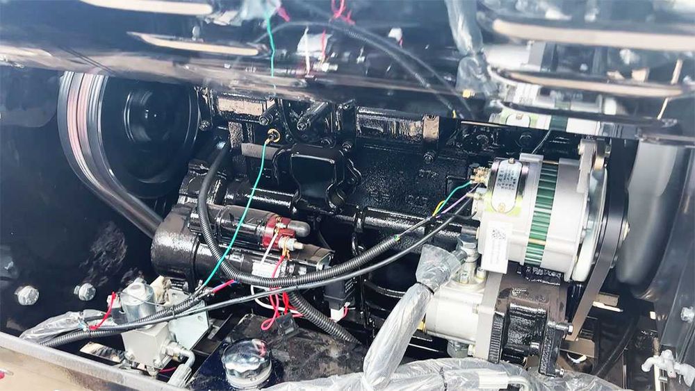 Нова Професионална Самоходна дробилка на клони FOREST CAT40.CN -40к.с.