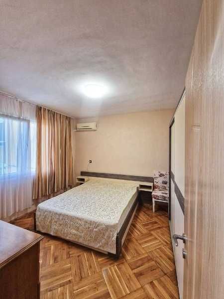 Дава се под наем Тристаен апартамент в Бургас, Братя Миладинови - 60 кв.м за 408 € - Снимка #1