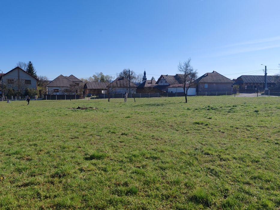 Teren Rus -La 12 km de Baia Mare.  Maramures.