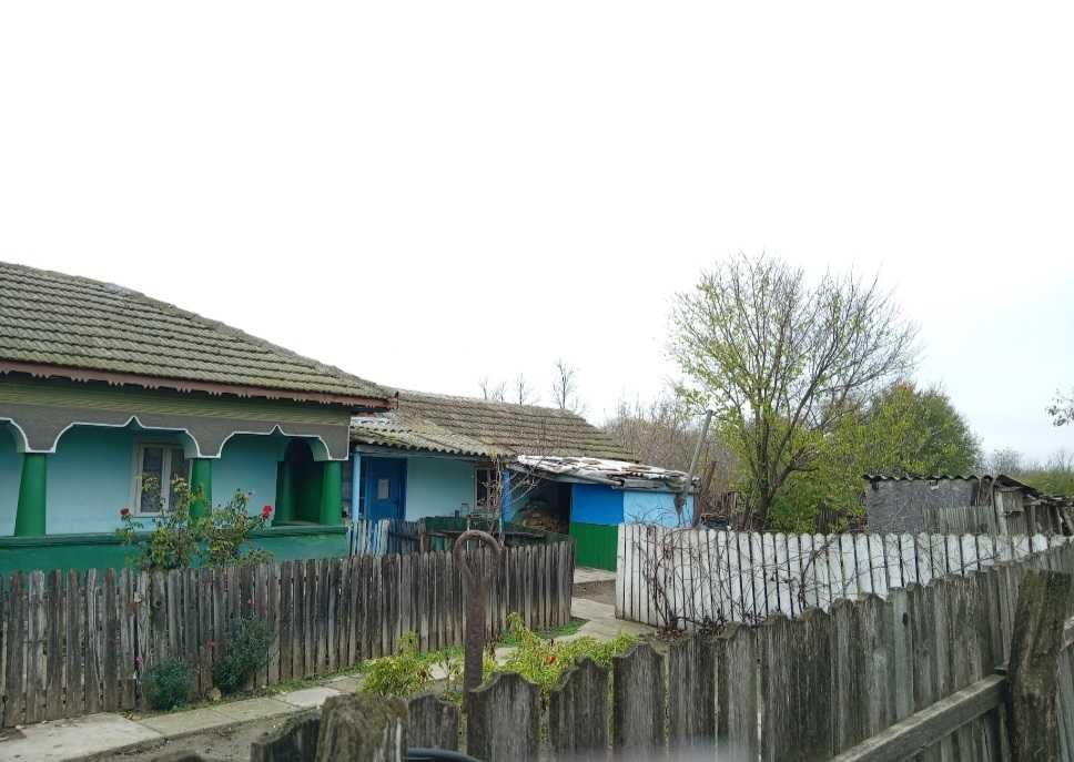 Casa traditionala si teren generos Făcăeni, Ialomița