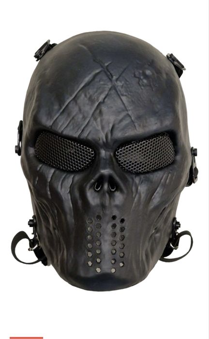 Защитная маска черная