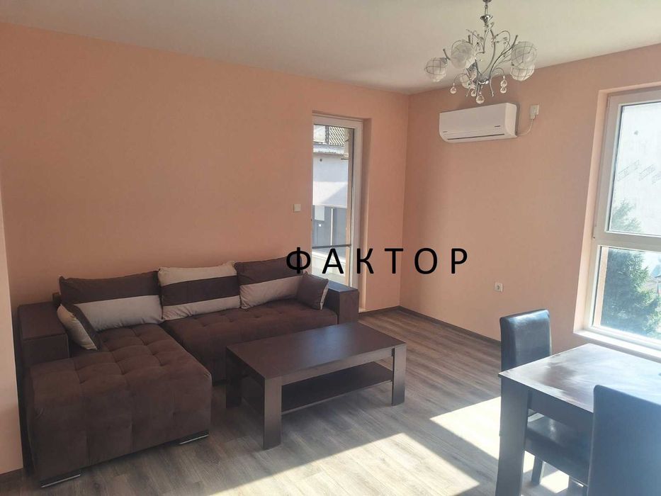 Дава се под наем Тристаен апартамент в Пловдив, Център - 110 кв.м за 600 € - Снимка #1