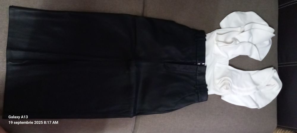 Fusta și cămașă Zara