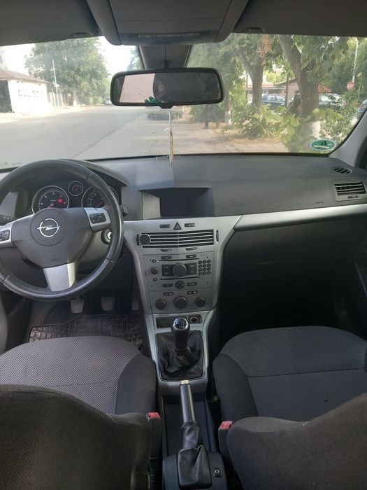 Opel Astra H  1.7 d 2010