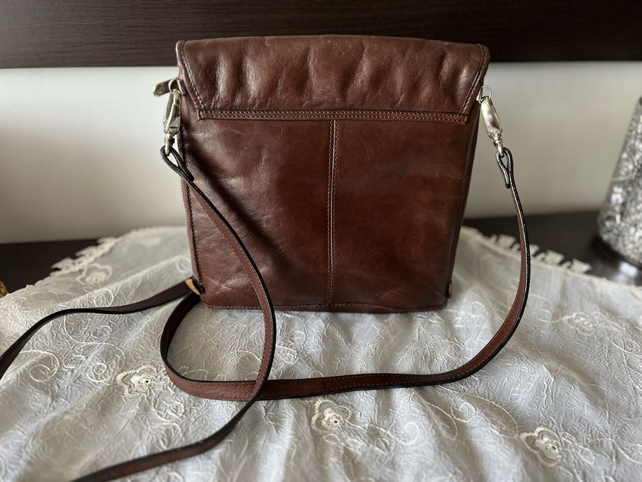 Кожени чанти.