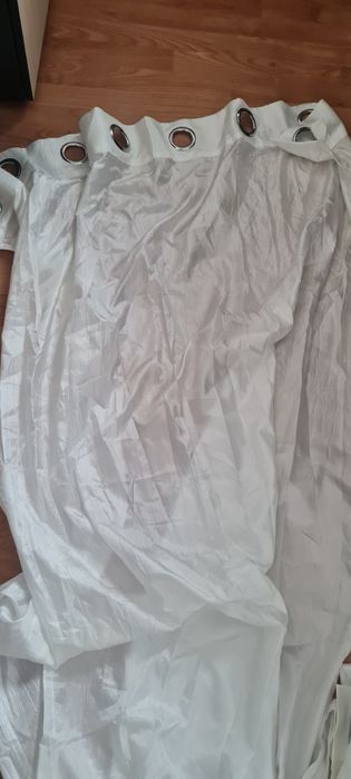 2 броя снежно бели  завеси/пердета с халки