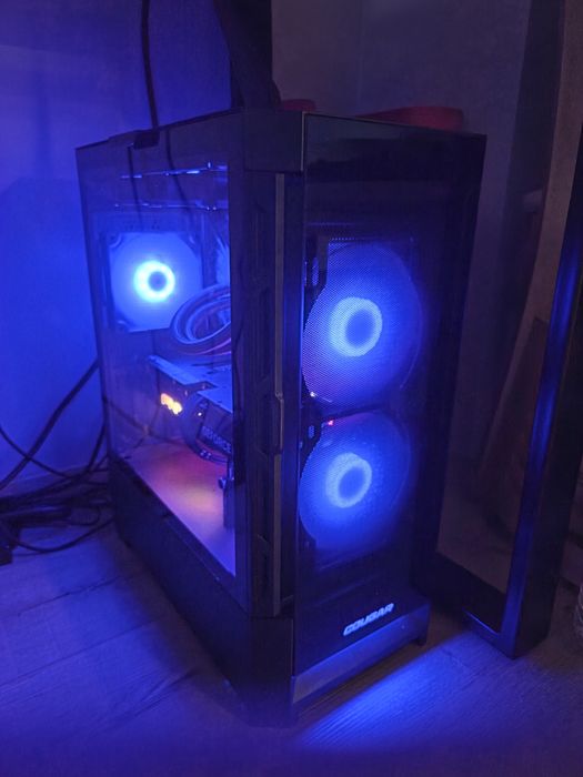 High-end геймърски компютър RTX 5080 / i5-14600K / 32GB DDR5 / 1.5TB NVMe