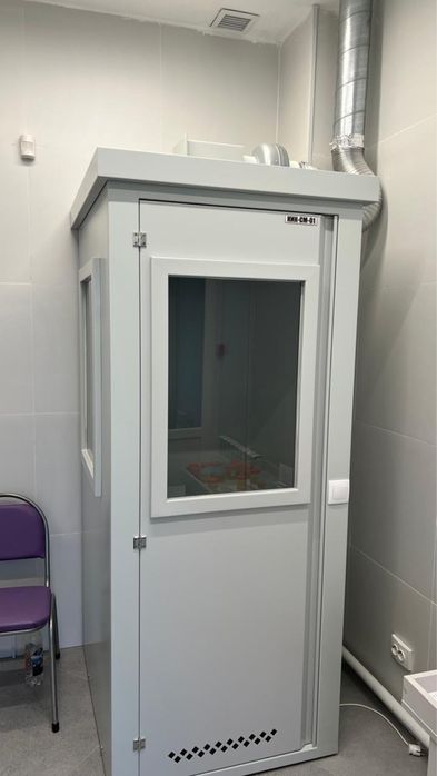 Кашлевая изолирующая кабина для сбора мокроты