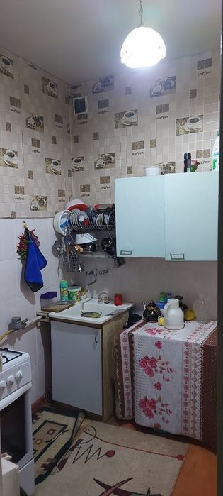 Продажа 1в2/4/4 на Юнусабад-13, 2 хонали сотилади