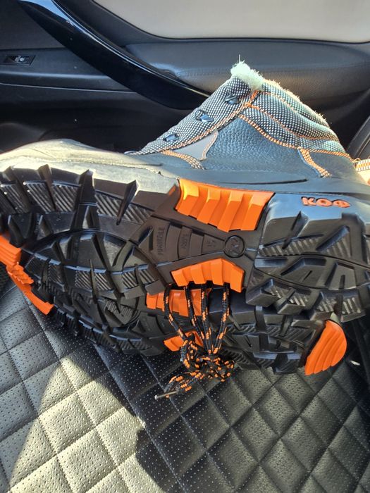 Рабочие ботинки 2 пары 45р новые