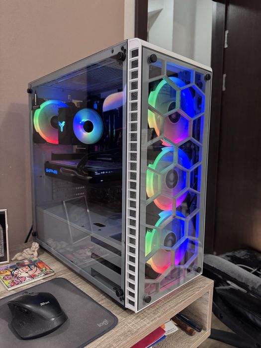 Геймърски компютър i7-6700 / RX 570 4GB / 16GB RAM + AOC QHD монитор + Lenovo K500