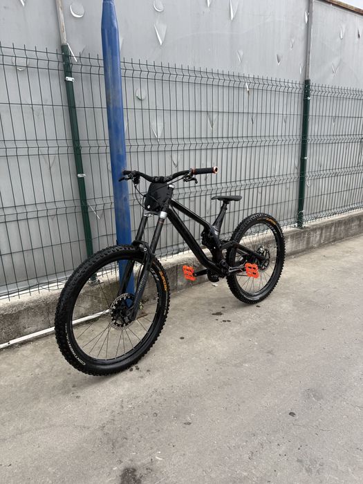 canyon sender full black