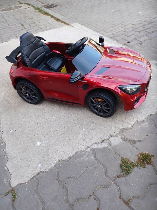 Masina electrica Mercedes AMG pentru copii, vârsta maxima 5 ani