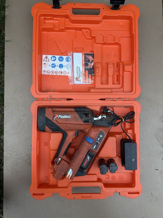 Pistol de implantat cuie lemn cu gaz Paslode IM90XI