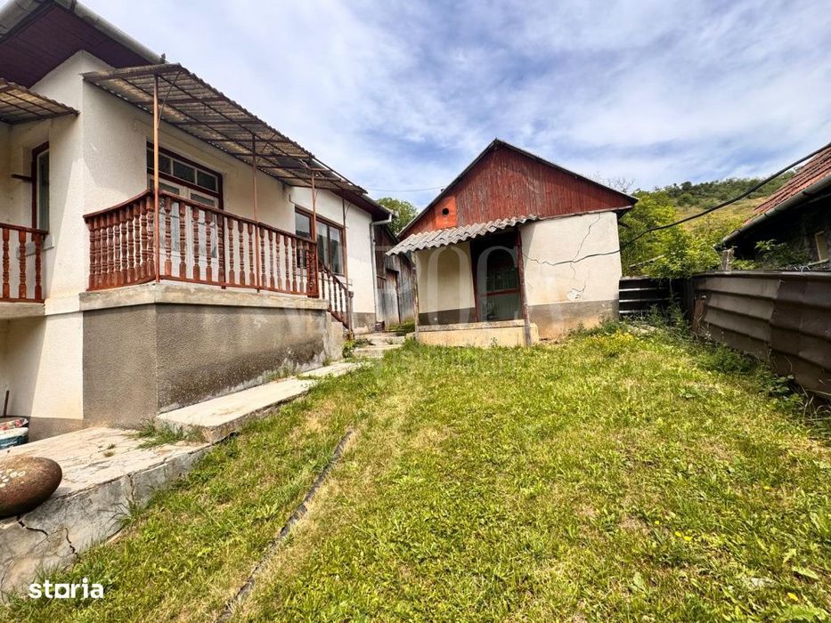 Casa 4 camere de vanzare in Suceagu