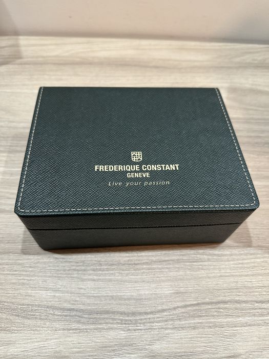 Frederique Constant Classic Quartz мъжки часовник