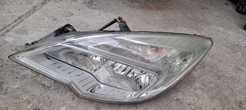 Фар / Фарове от Опел Мерива Opel Meriva CDTI 1.3 95 к. с