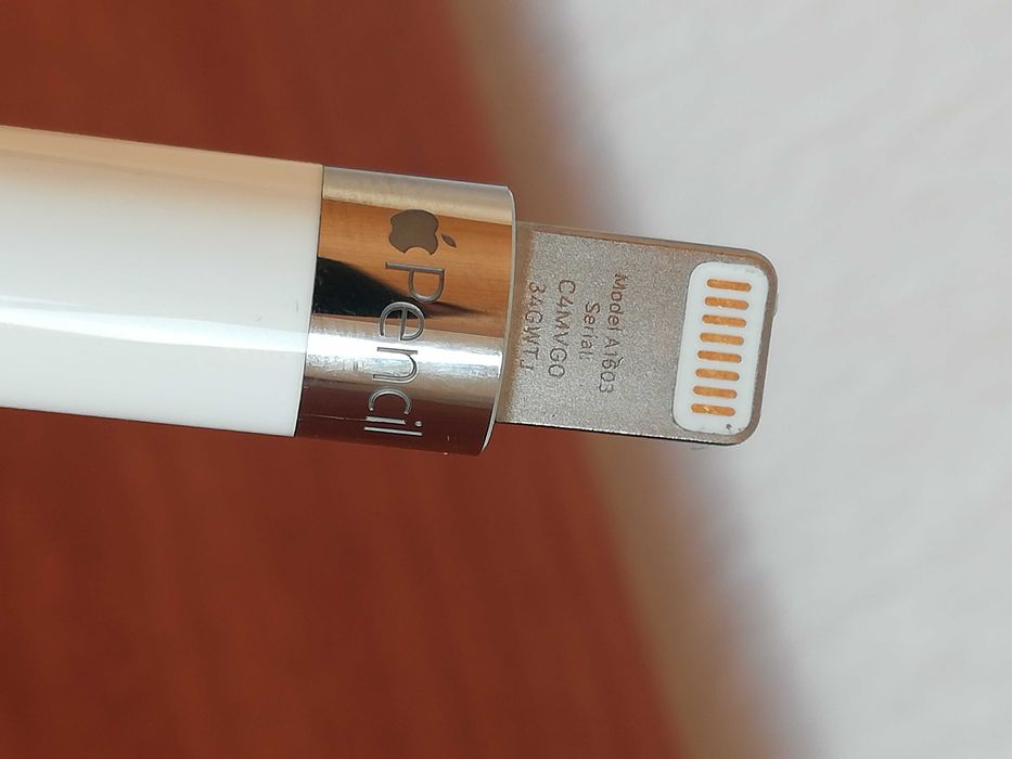 2 броя Apple Pencil 1gen