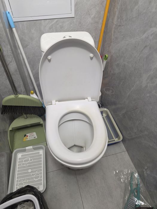 Унитаз  в хорошем состоянии