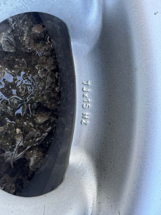 Продавам оригинални алуминиеви джанти BROCK – комплект 4 броя.