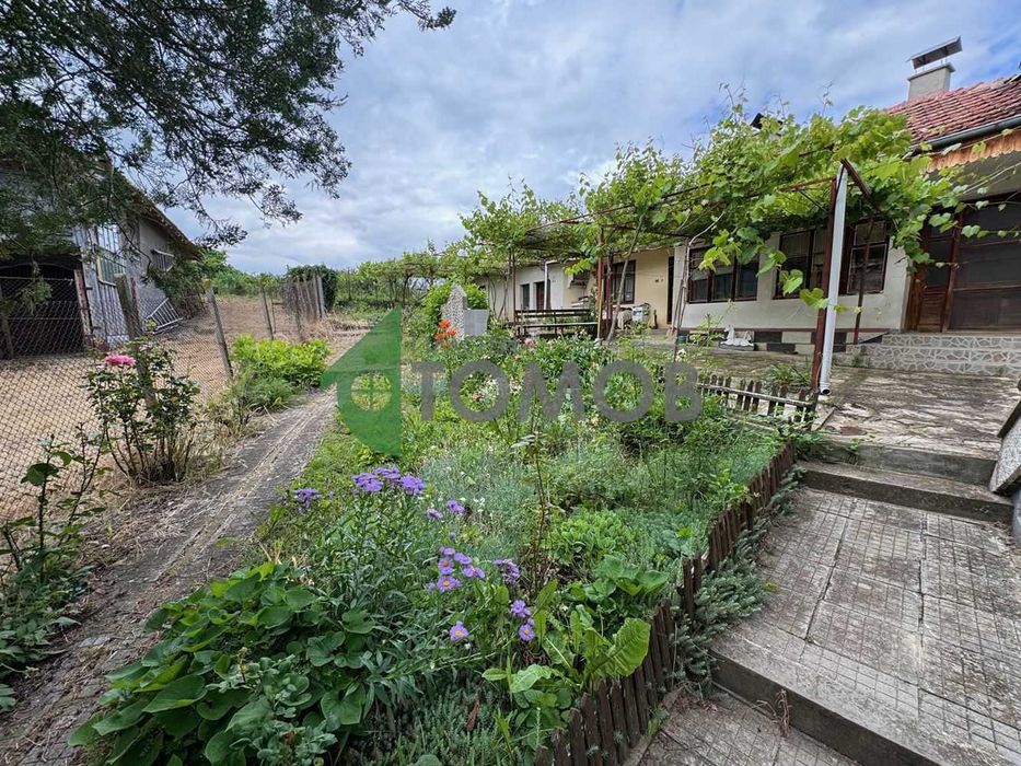 Продава се Къща в с. Белокопитово, Област Шумен - 326 кв.м за 391 €/кв.м - Снимка #4