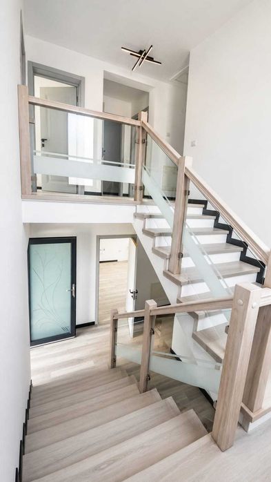 Vand casa noua premium