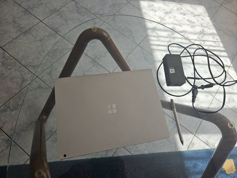 Microsoft Surface Book 3–мощ, елегантност