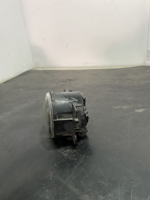 Proiector ceata stanga Ford Focus 2 89204003