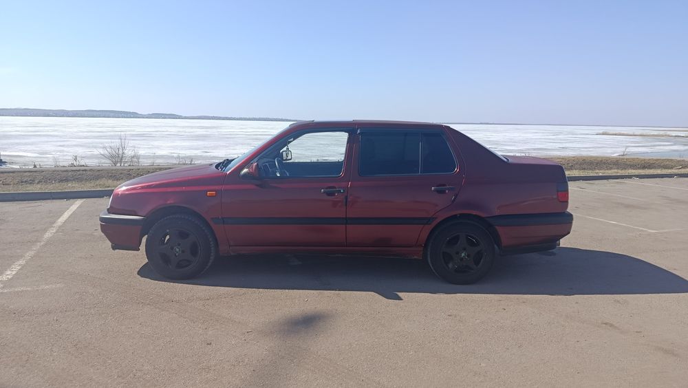 Продам Volkswagen Vento