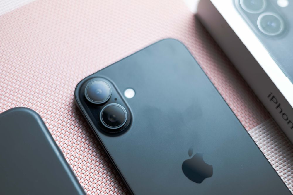 iPhone 16 Plus 128GB Yettel 2027