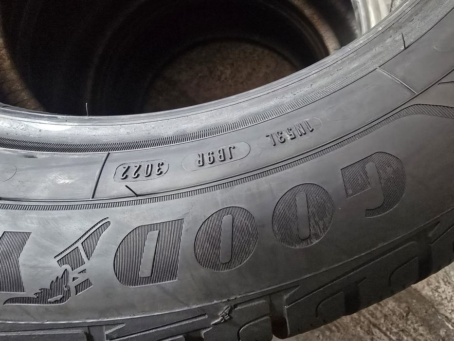 Goodyear 235/55 R18 104H MS iarnă
